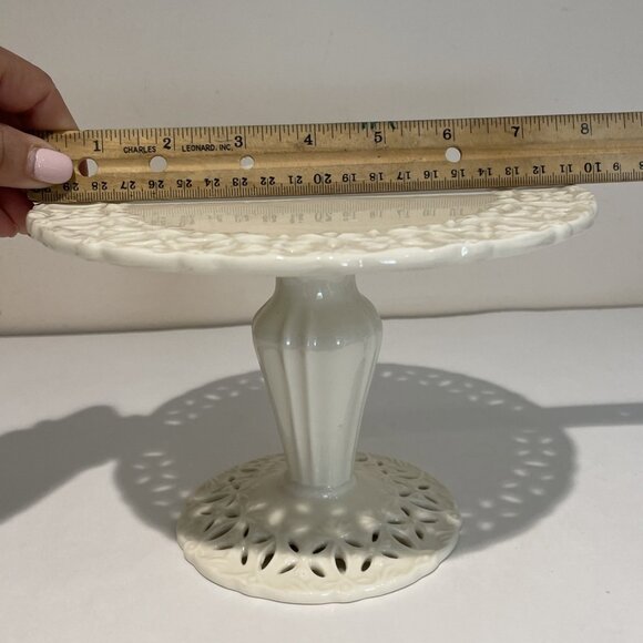 I. Godinger & Co. Small Pedestal Cake Stand Cream Lace Lattice 8X5" Cottagecore - Picture 6 of 7